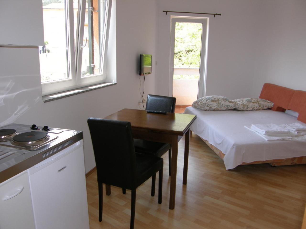 Apartments Pintar Zarok باشْكا المظهر الخارجي الصورة